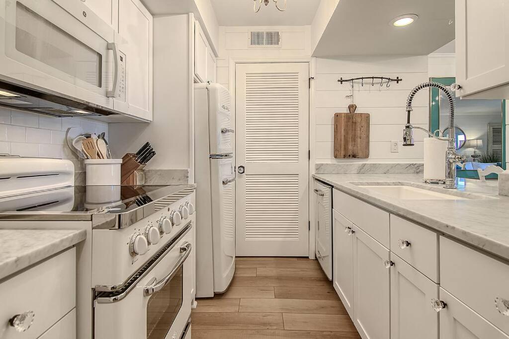 Luxury Seabrook Beachfront W/Spectacular Sunsets Esterno foto